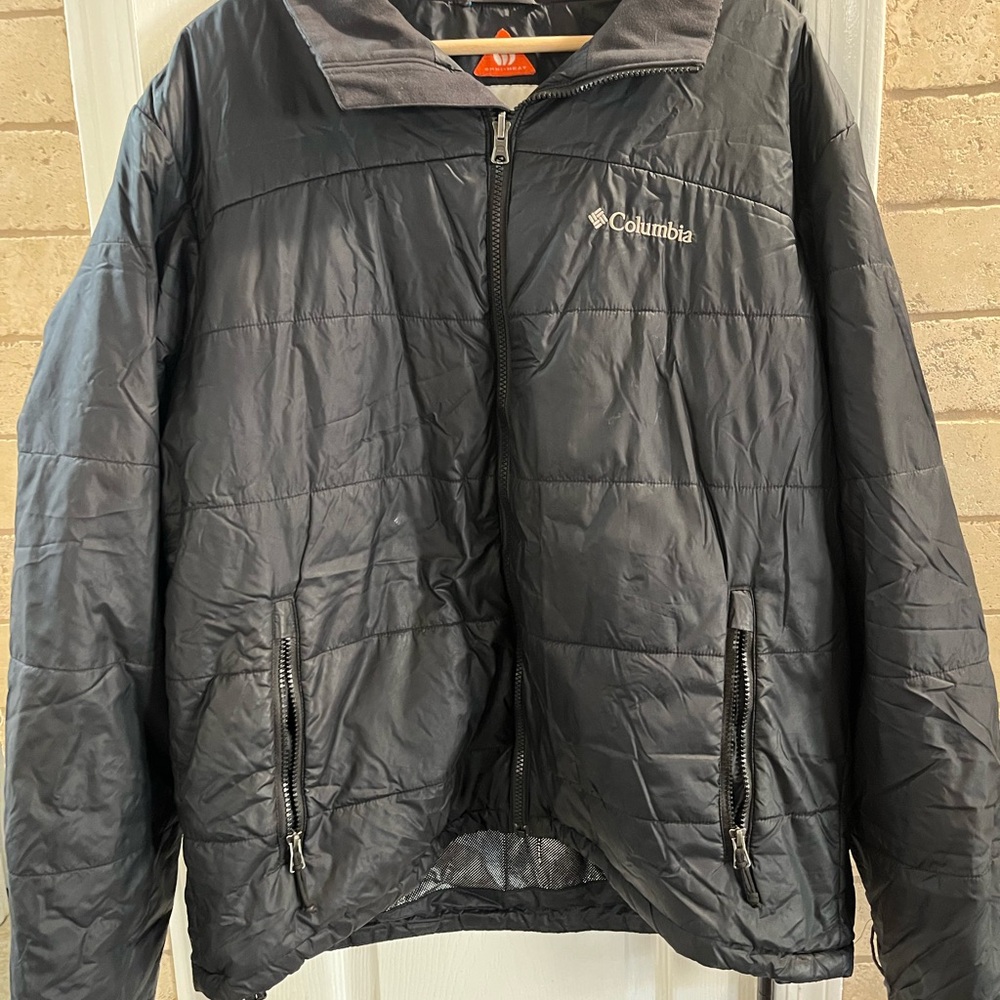 Columbia Black Puffer Jacket with Quilted Design
